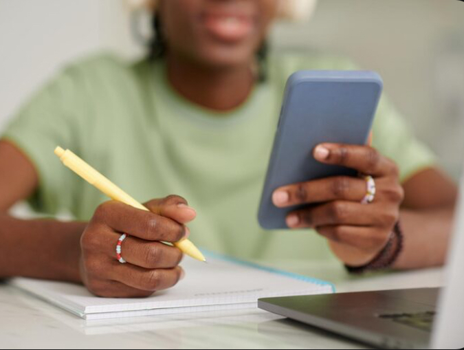 FG Launches Mobile Learning Initiative to Strengthen Teachers’ Professional Development